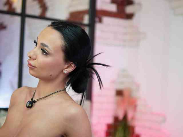 MaraJolie webcam