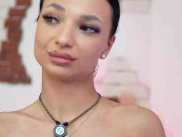 MaraJolie webcam