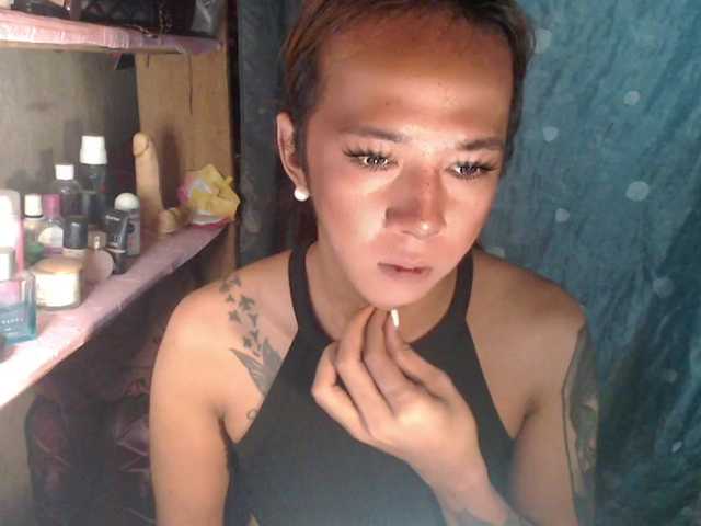 ursluttygirl live webcam show
