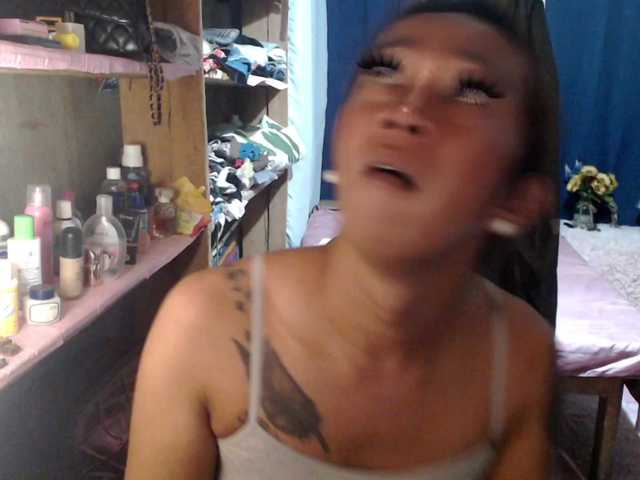 ursluttygirl live cam