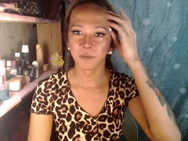 ursluttygirl live webcam show