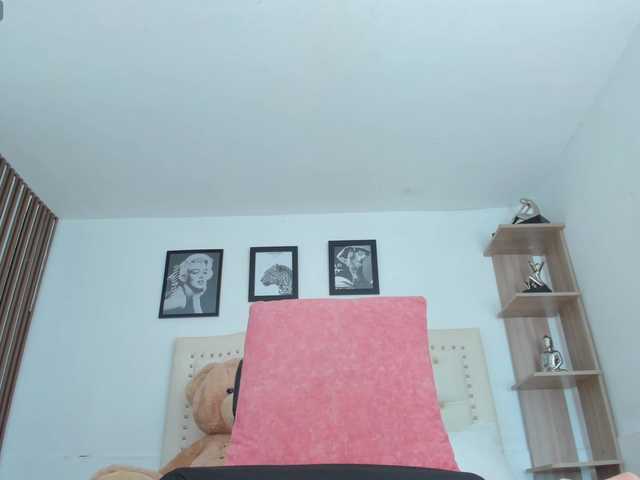 Dani-Sweet-Ts live cam