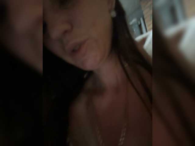 Uliae live cam on BongaCams