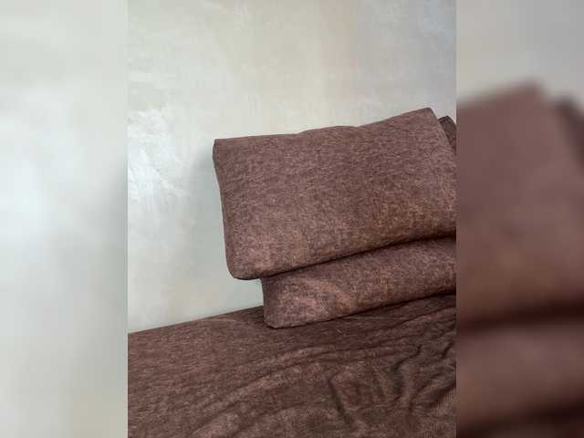 Uliae_Kiska live cam preview