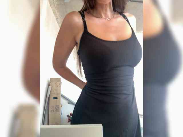 Uliae Sex Cam Show