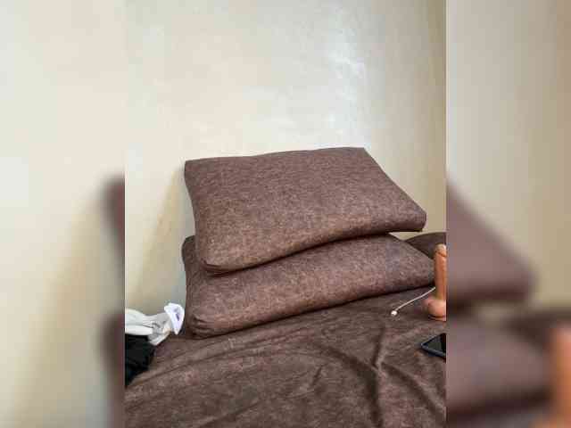 uliae_kiska's live room