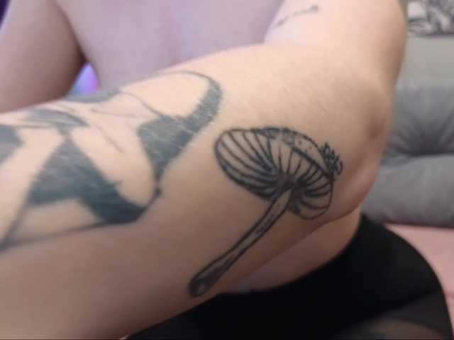 Live трансляция SarahSam - slutnetki.online