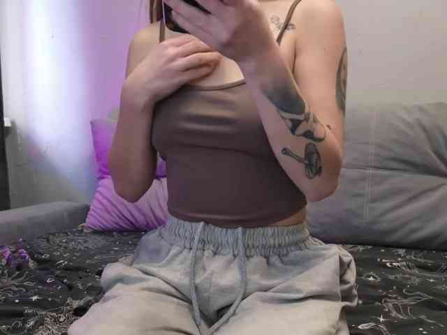 SarahSam webcam