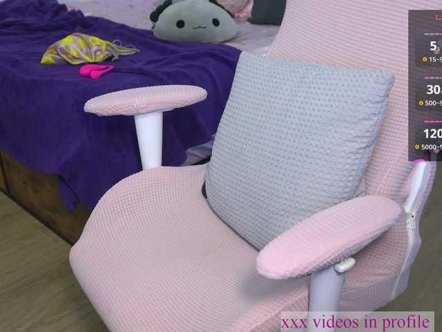 UwUKalieRxUwU live cam on BongaCams