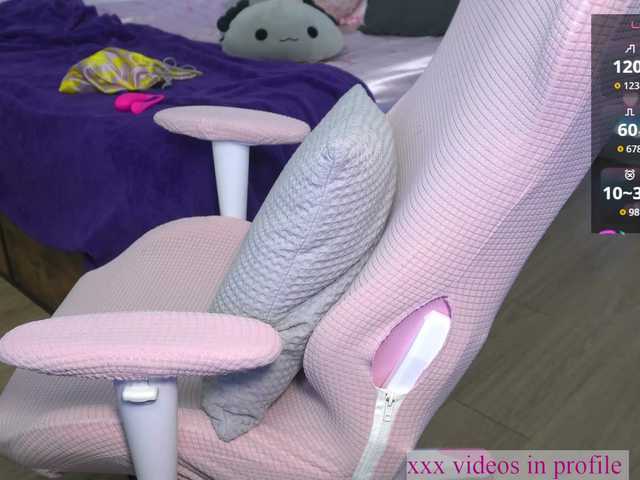 UwUKalieRxUwU live cam on BongaCams