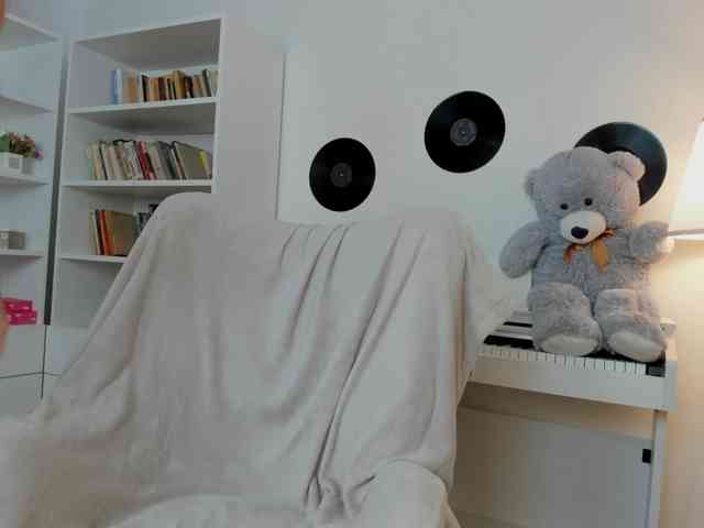 Dariaa_doll webcam