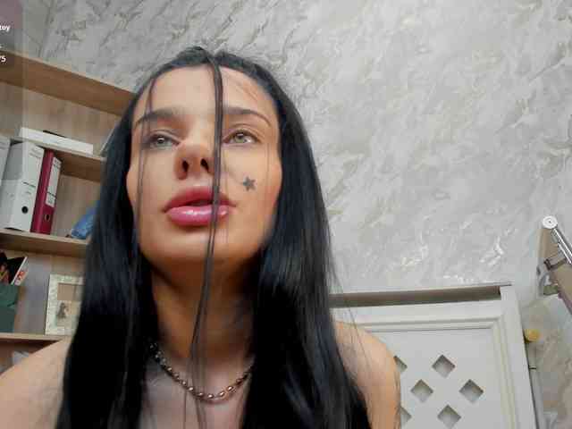 Dariaa_doll webcam