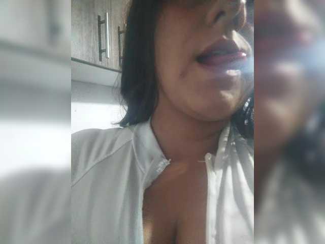 Melraise- live cam on BongaCams