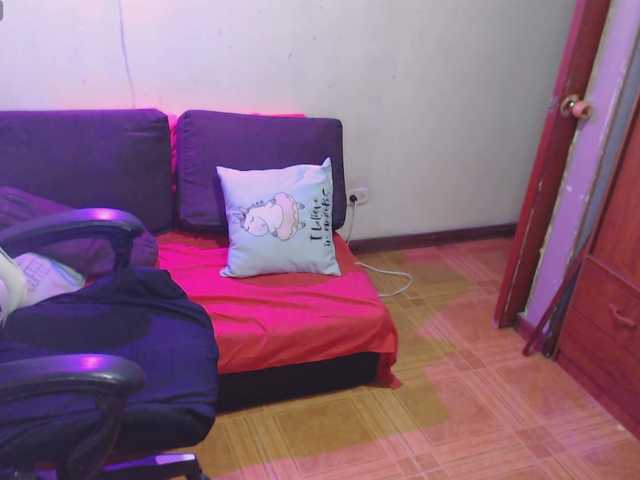 Melraise-, 23 y/o - Live Cam on BongaCams