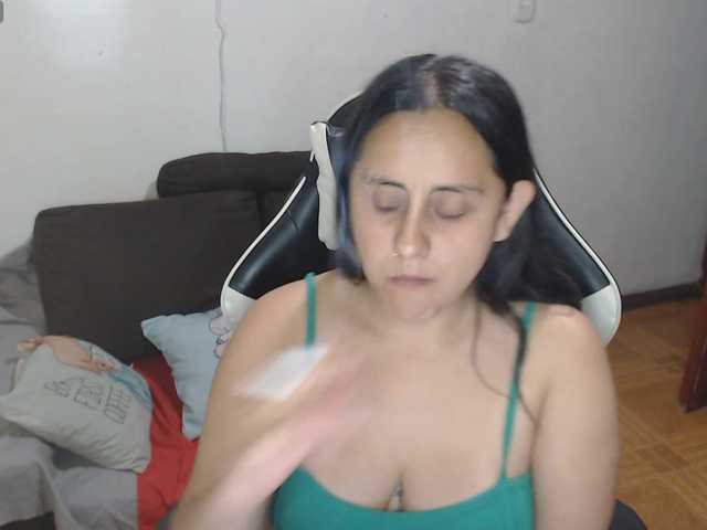 Melraise- live cam on BongaCams