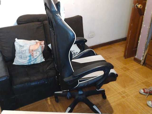 Melraise-'s BongaCams show and profile