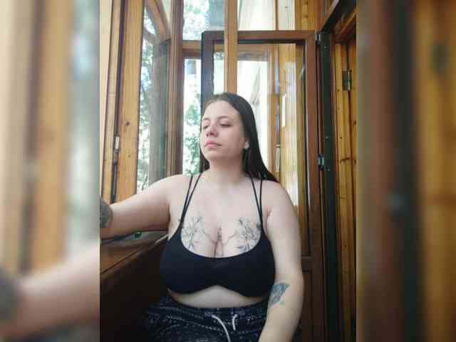 IrinaBlack002 webcam