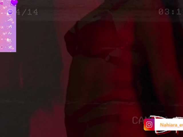 NahiaraEvans- live webcam show