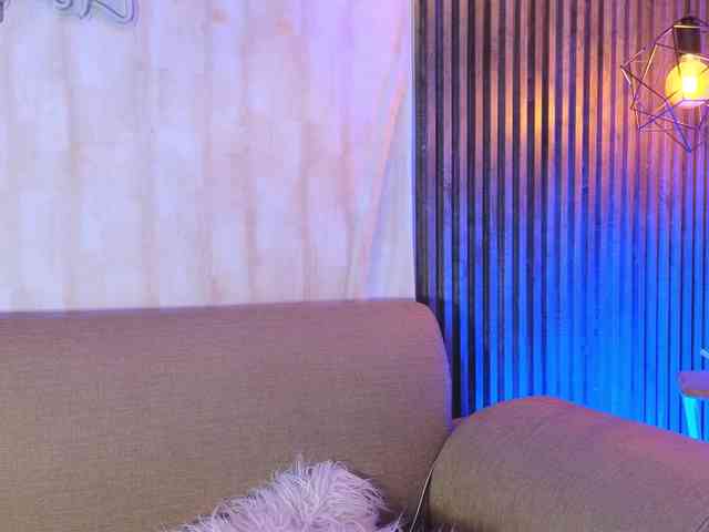 NahiaraEvans- webcam
