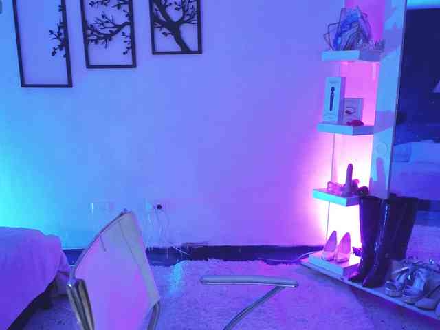 NahiaraEvans- webcam