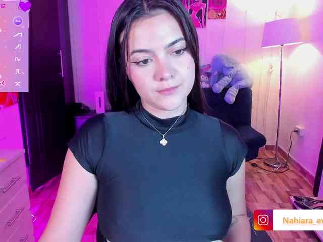 NahiaraEvans- webcam