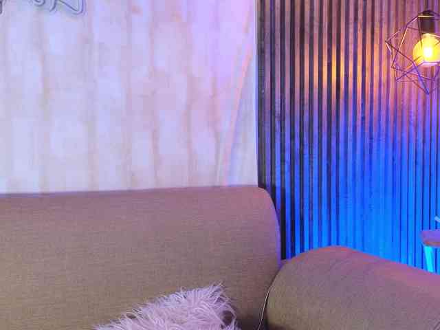 NahiaraEvans- webcam