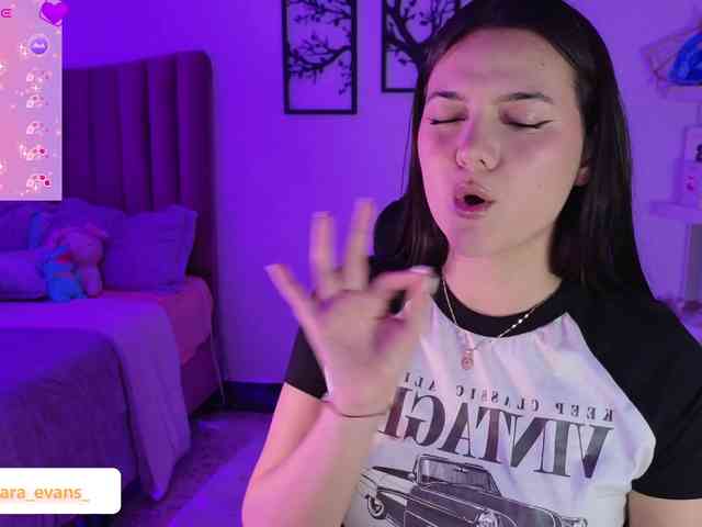 NahiaraEvans- webcam