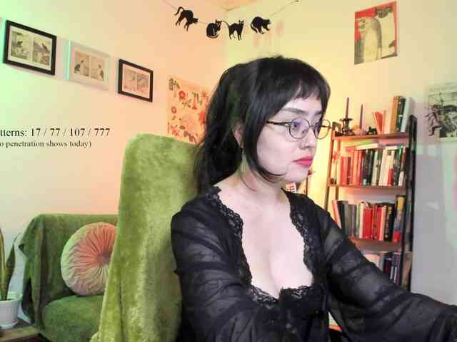 Luci--ana webcam