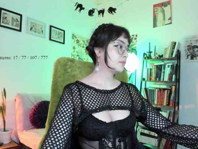 Luci--ana webcam