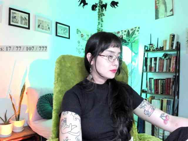 Luci--ana webcam