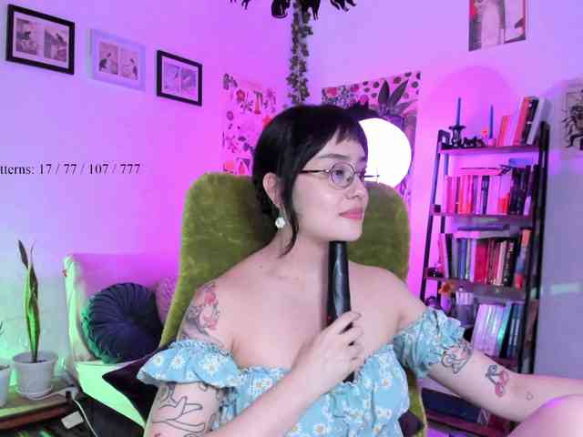 Luci--ana webcam