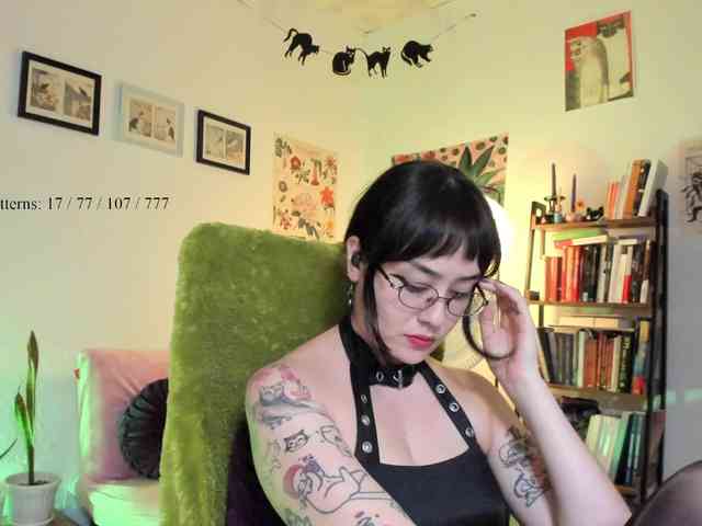 Luci--ana webcam