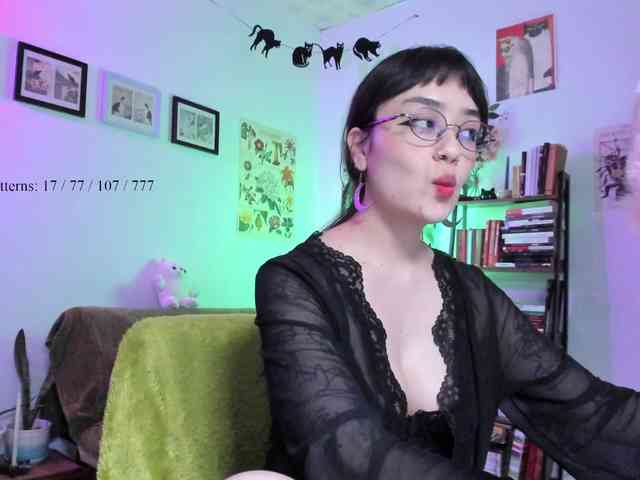 Luci--ana - Girl 