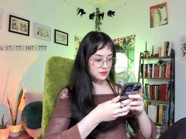 Luci--ana webcam