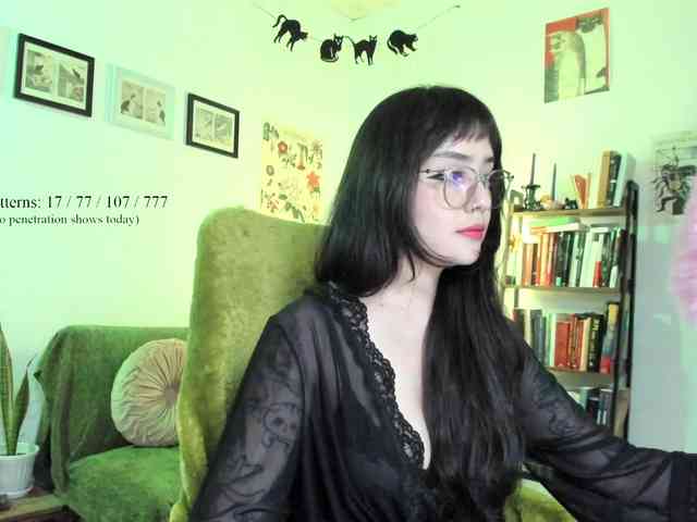 Luci--ana webcam
