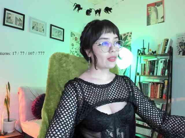 Luci--ana webcam