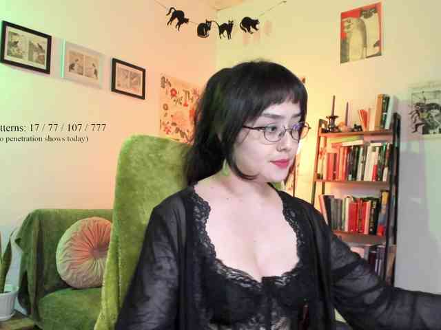 Luci--ana webcam