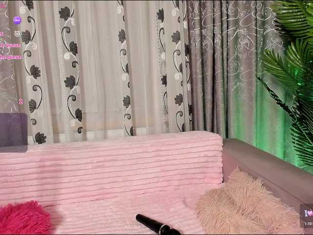Adela27