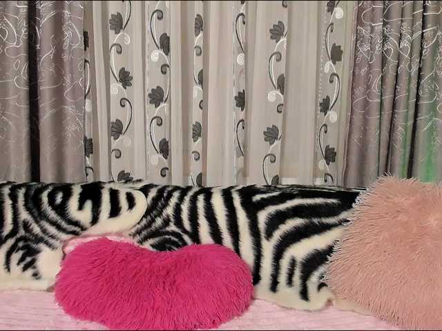 Sex chat gratuit in direct cu Adela27 pe BongaCams