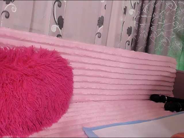 Adela27