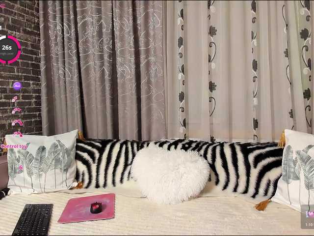 Adela27