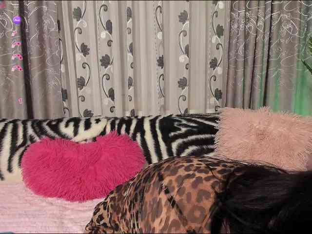 Adela27 webcam