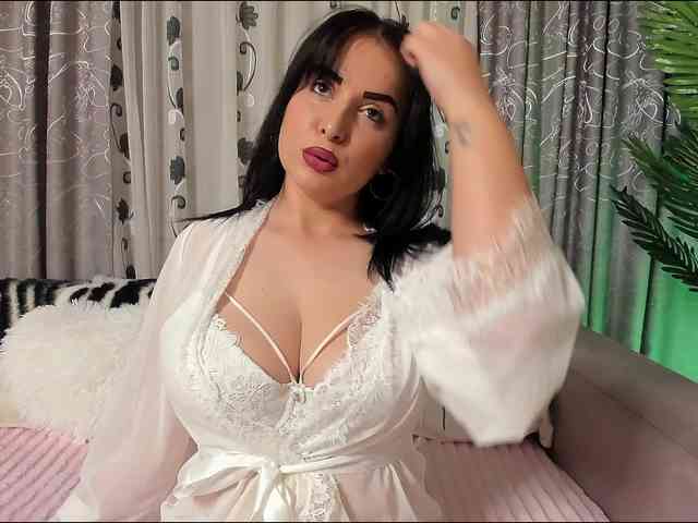 Adela27 webcam