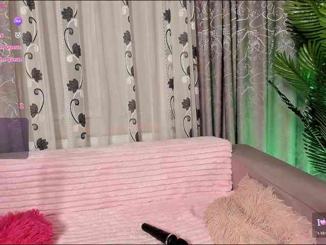 Adela27 webcam