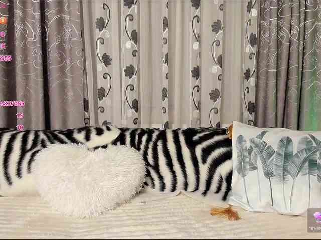 Adela27 webcam