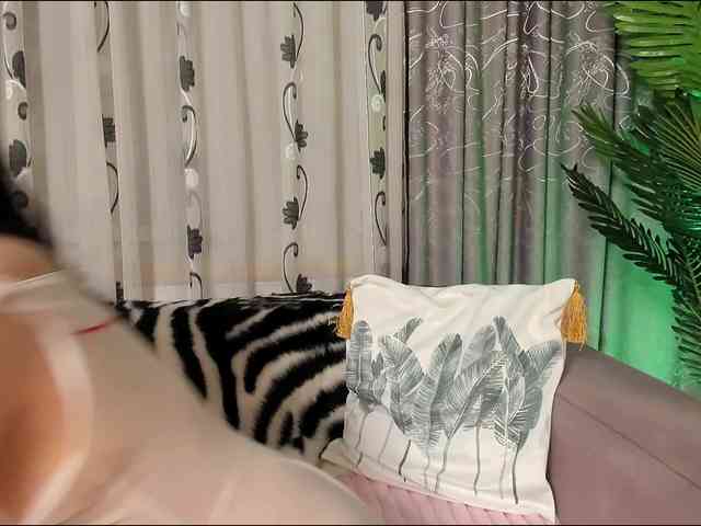 Adela27 webcam