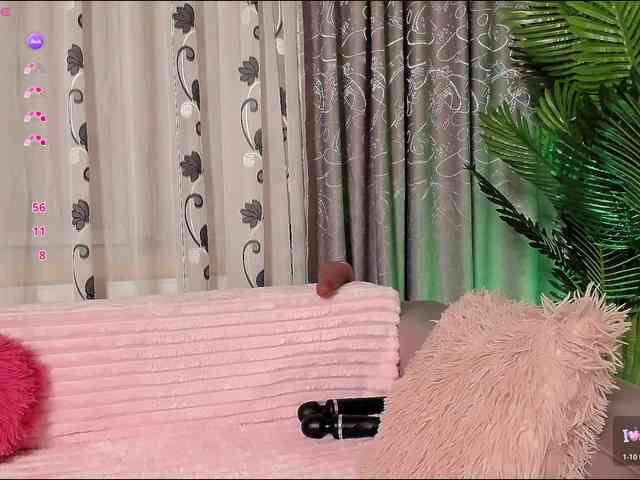 Adela27 webcam