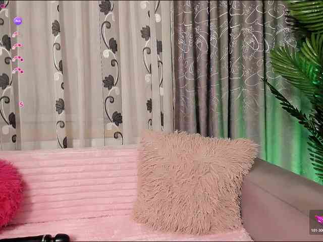 Adela27 Live Webcam on BongaCams