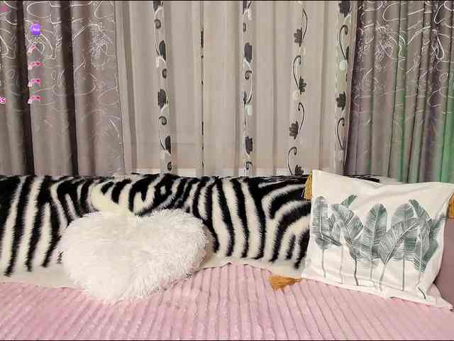 Adela27 Adela27