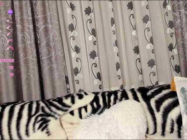 Adela27 webcam